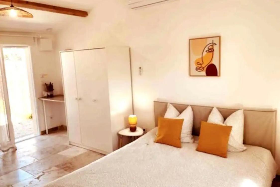 Baumes Apartment Beaumettes
